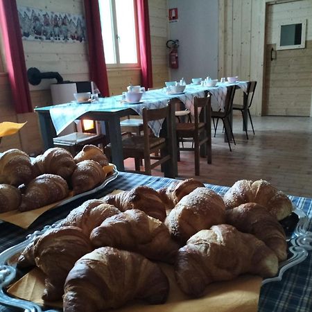 Auberge de jeunesse La Casa Via Del Sale à Limone Piemonte Extérieur photo