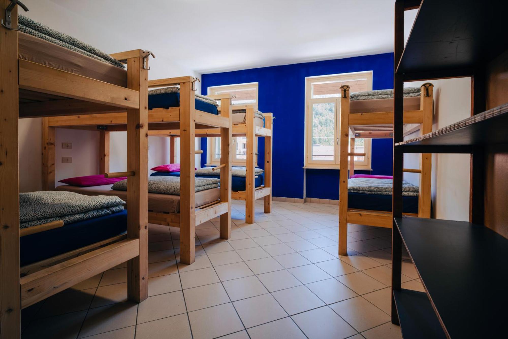 Auberge de jeunesse La Casa Via Del Sale à Limone Piemonte Extérieur photo