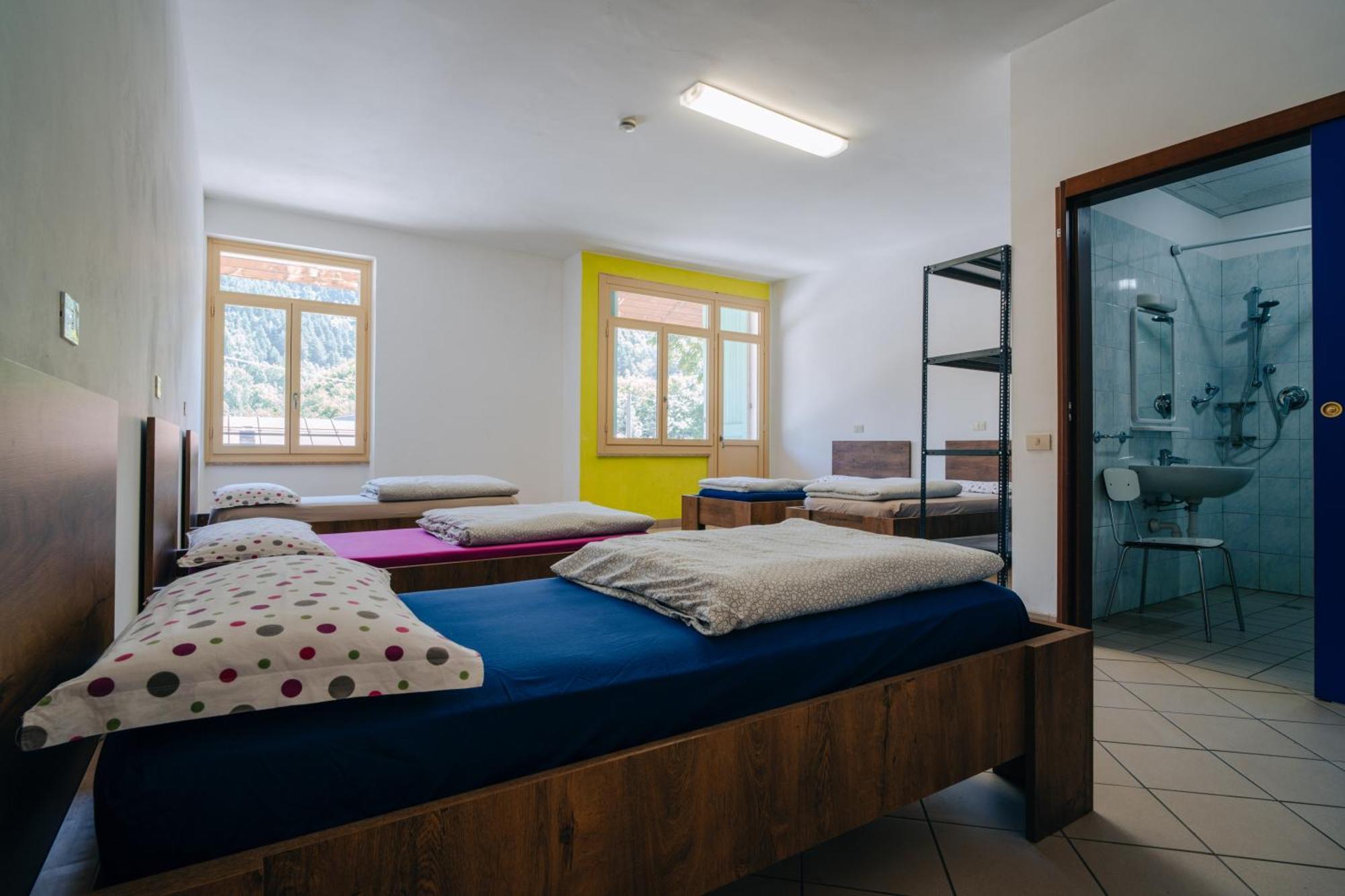 Auberge de jeunesse La Casa Via Del Sale à Limone Piemonte Extérieur photo
