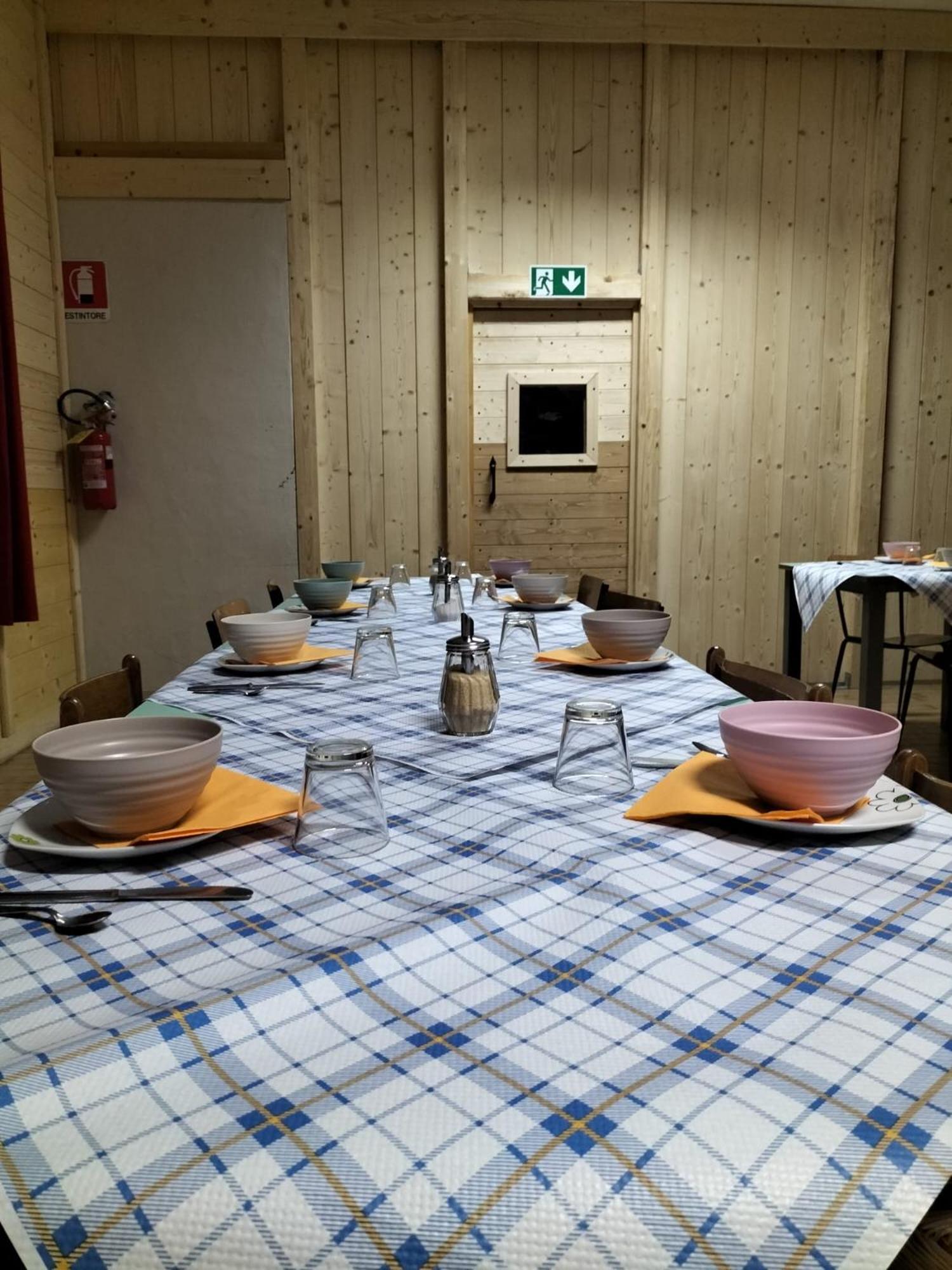 Auberge de jeunesse La Casa Via Del Sale à Limone Piemonte Extérieur photo